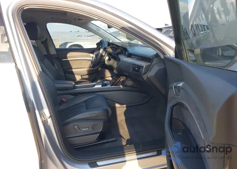 2019 Audi E-Tron Premium Plus из США, поврежденный, VIN WA1VAAGEXKB020994